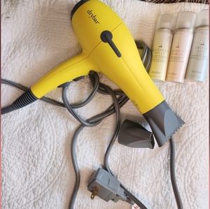 Drybar blow dryer